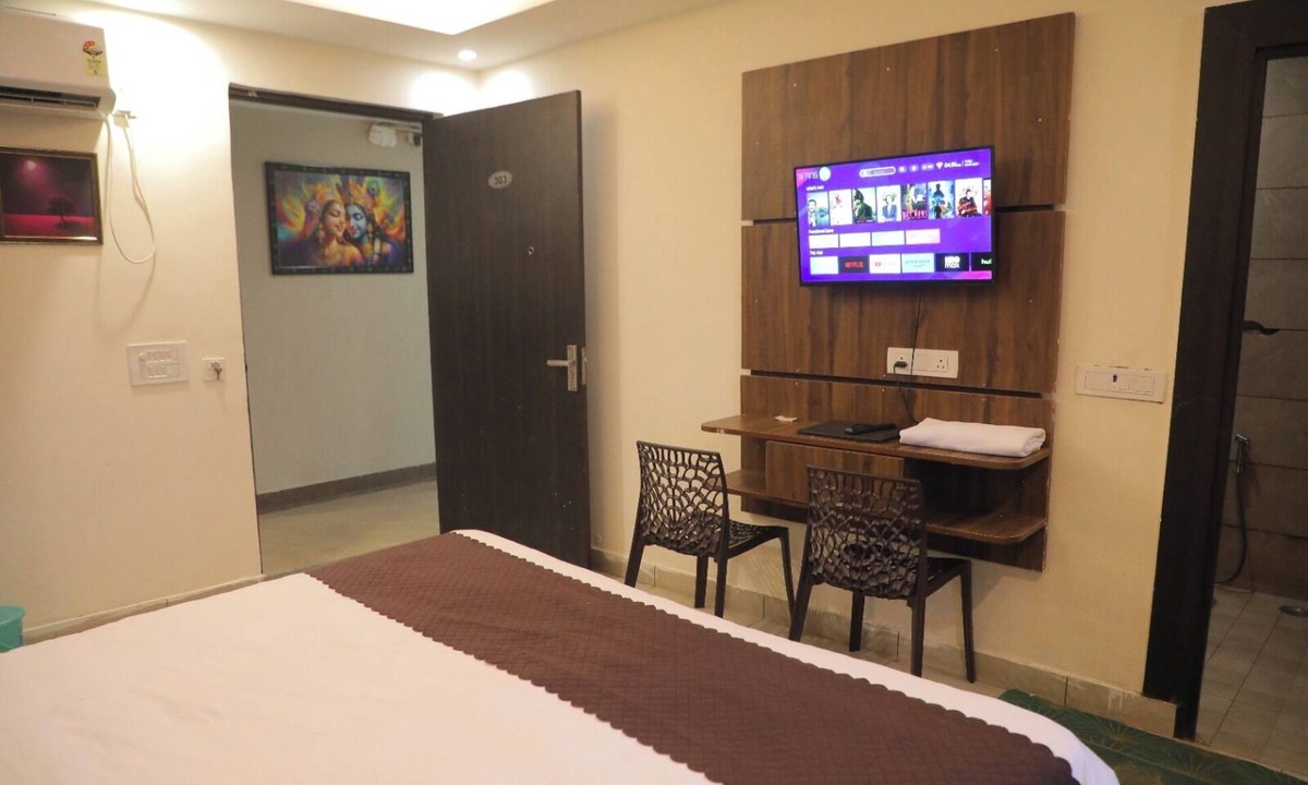 Ghaziabad Hotel | The Royal Casa Hotel And Banquet