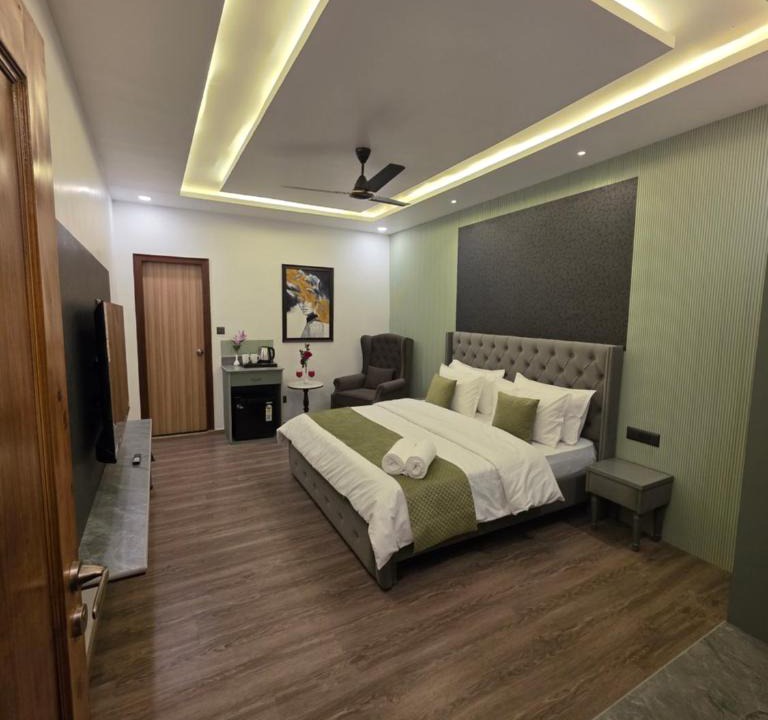 Almora House | The Royal Palace Inn