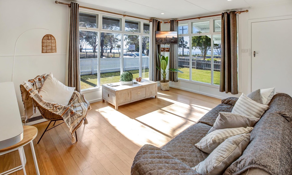 Eagle Point Cottage | The Shack: Take a short stroll to the lakefront and enjoy everything on offer
