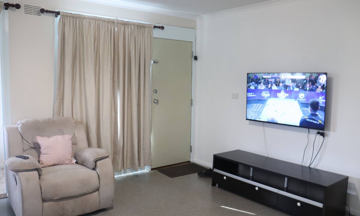 Dubbo House | The Sundown Stay