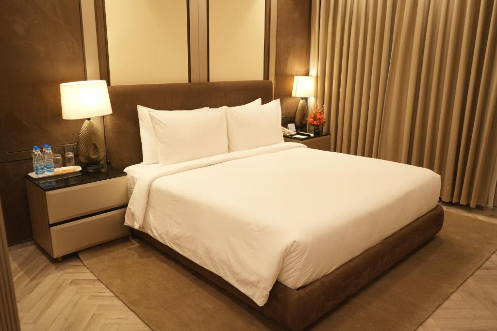 New Friends Colony Hotel | The Suryaa New Delhi