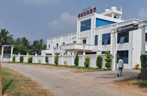 Shrirangapattana Hotel | Tie river side resort