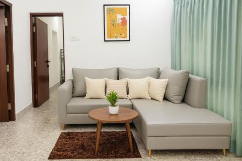 Hyderabad Apartment | Tourist Friendly-1BHK BirlaMandir