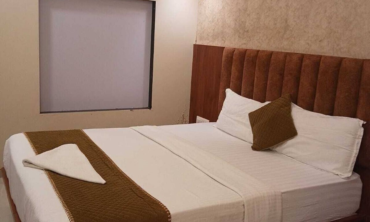 J B Nagar Hotel | Transit Pride Hotel T2 Mumbai Airport