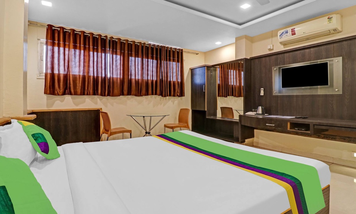Belagavi Hotel | Treebo Surya Yatri Niwas
