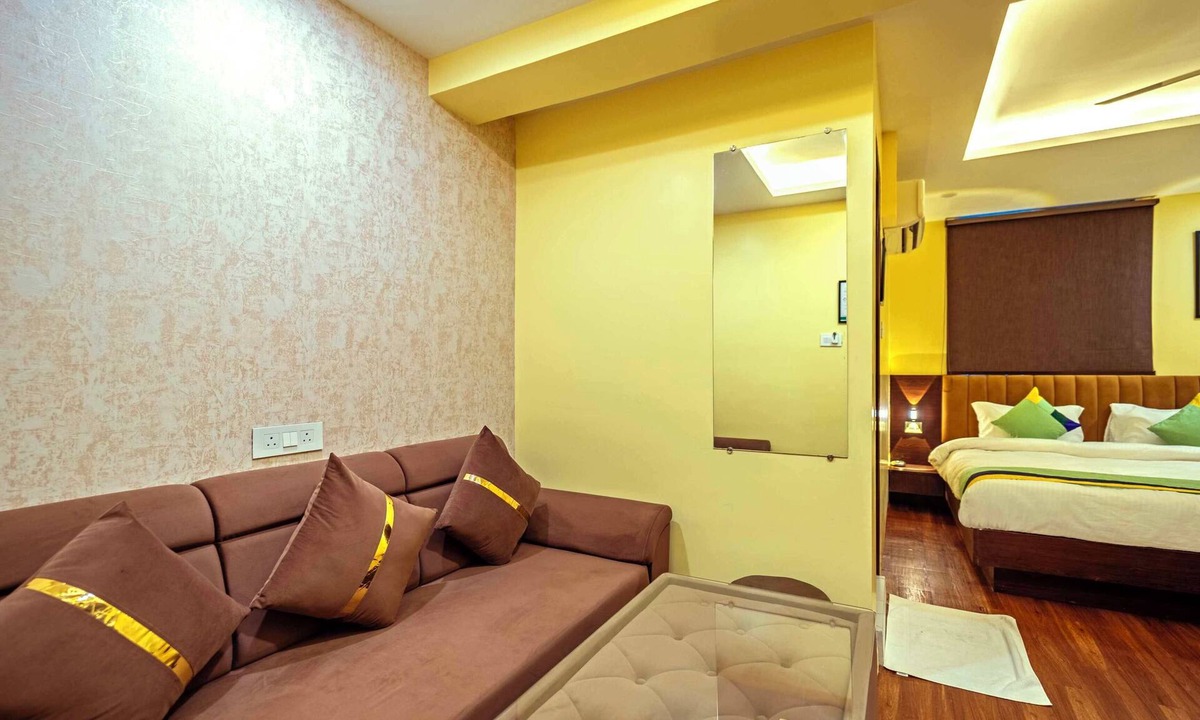 Patna Hotel | Treebo Taj Square