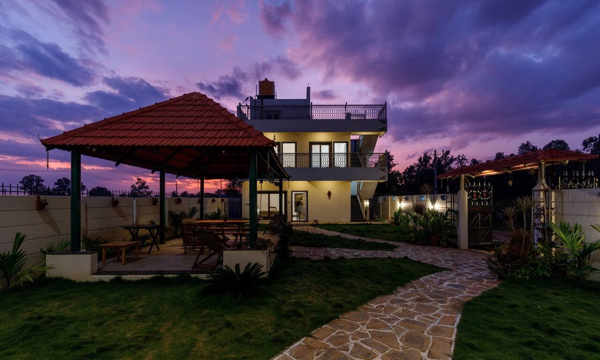 Narasapura Villa | Tropicana Twin Homes Jacuzzi 5bhk40min Airport