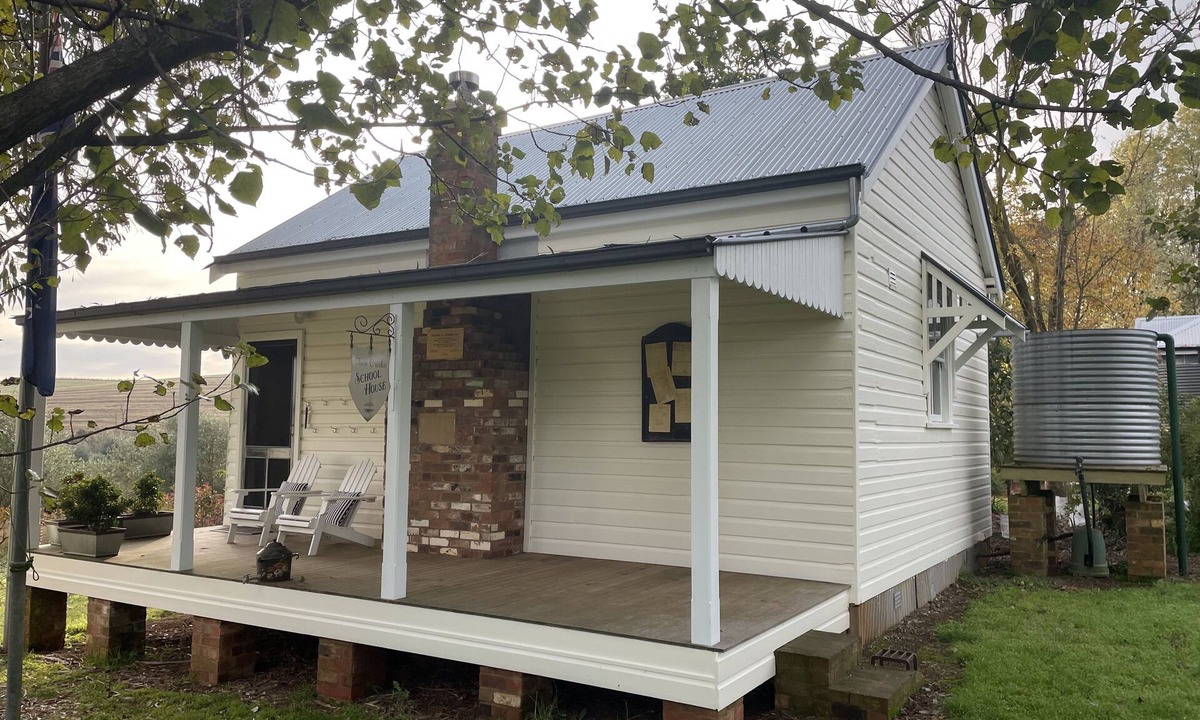 Forest Reefs Other | Two Creeks School House