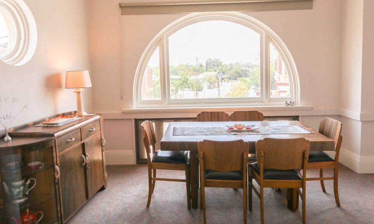 West Wyalong Apartment | Unique, charming heritage building in the heart of town.