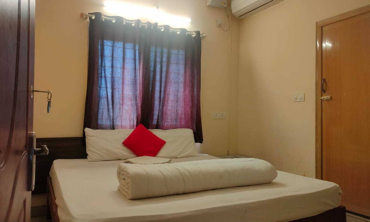 R.K. Hegde Nagar Hotel | Urban Drift