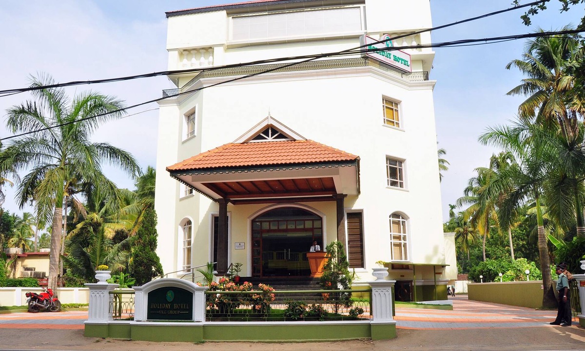 North Paravur Hotel | V K G Group Holiday Hotel