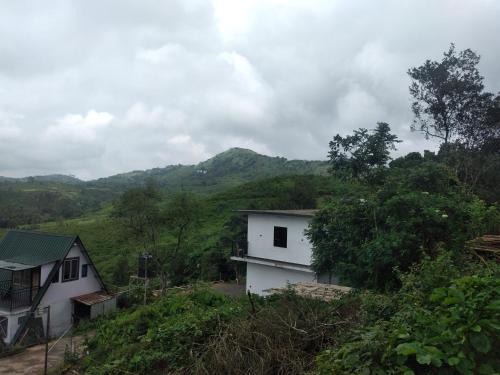 Vagamon Cabin | Vagamon leafhill mouthing view holidays