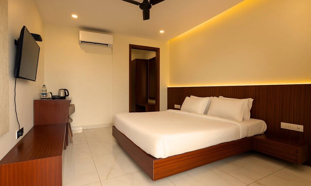 Devanahalli Hotel | Veerdency Luxury Resort - 3 Km to Banglore Airport Hotel