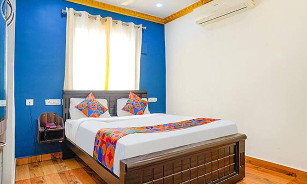 T Nagar Hotel | Via Lloyds Inn