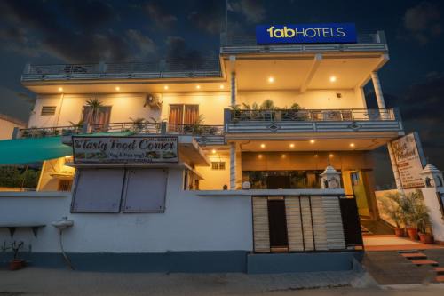 Sarnath Hotel | Via Moti Mahal - Nr Sarnath Museum