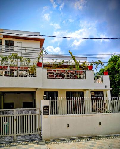 Sanganer Villa | Villa 83 AC OTT 100Mbps JECC Airport
