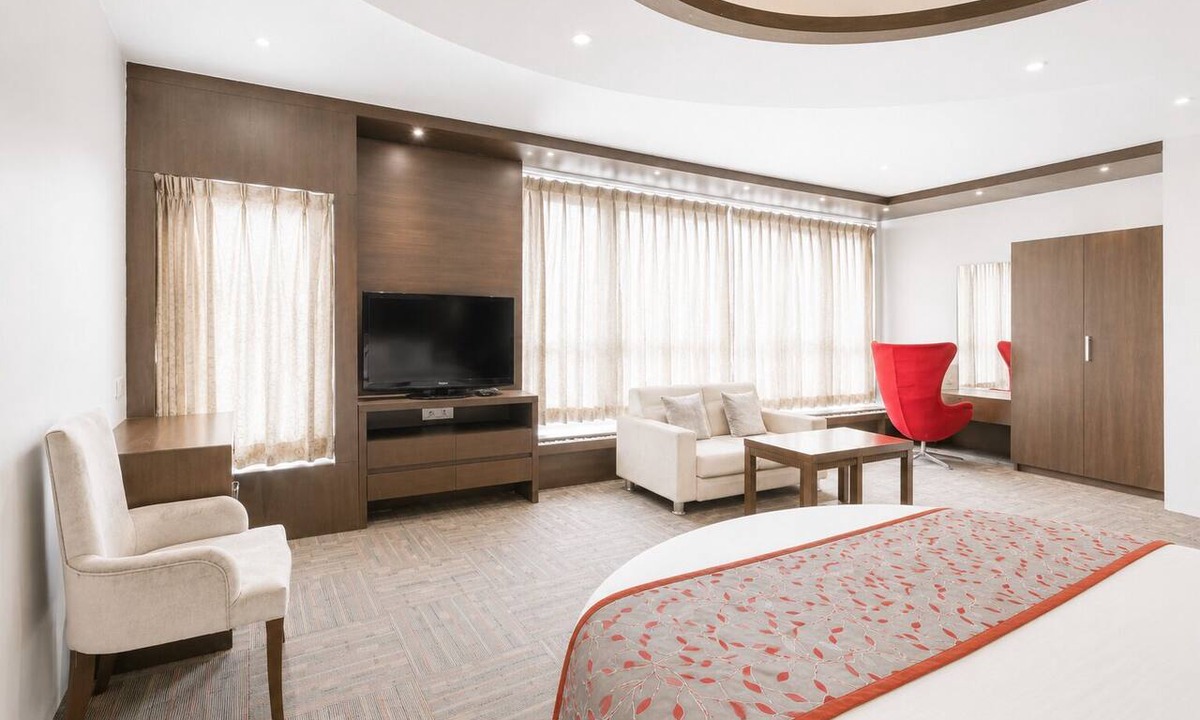 Anand Hotel | Viz Park Hotel-Business Hotel GIDC Anand