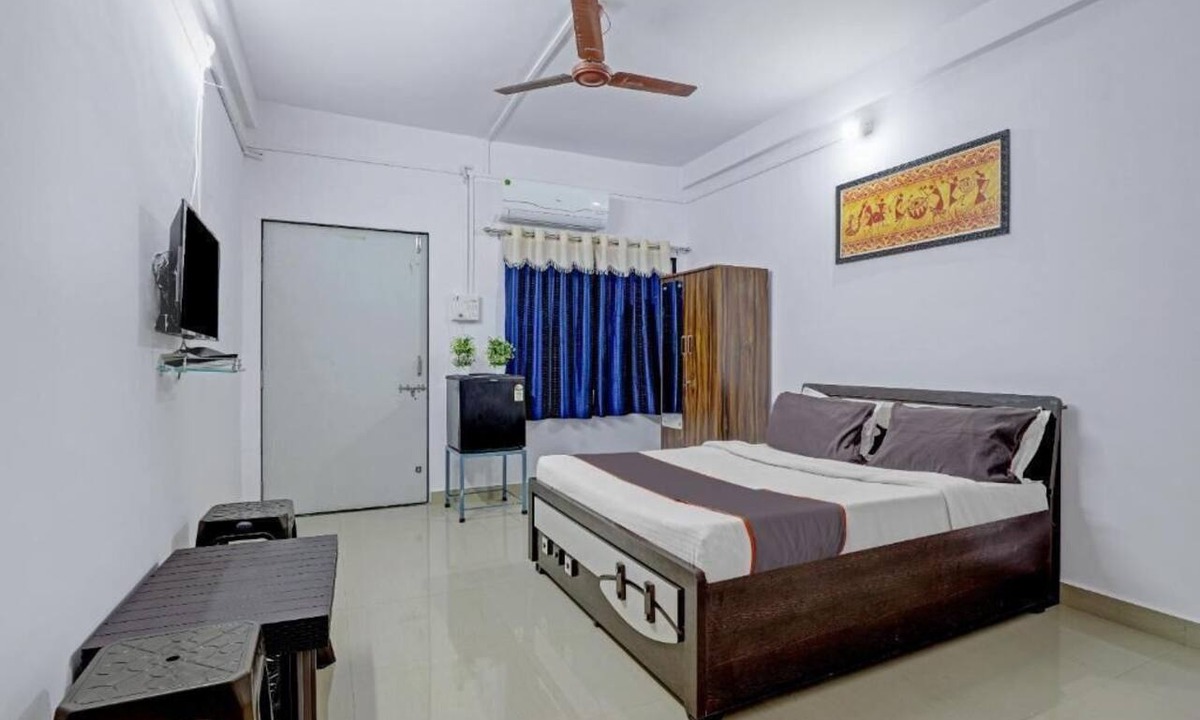 Rajpipla Hotel | Vrundavan Village Resort and Home Stay