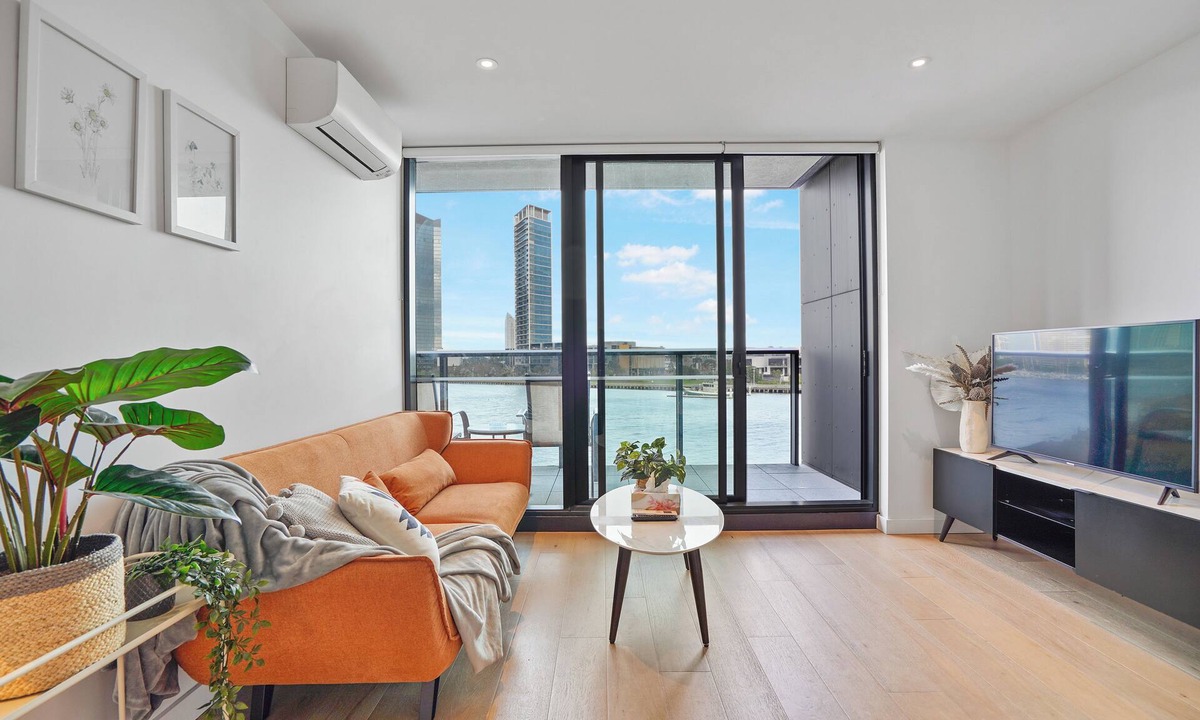 Docklands Apartment | Waterfront apt Mel's Collins Street#2