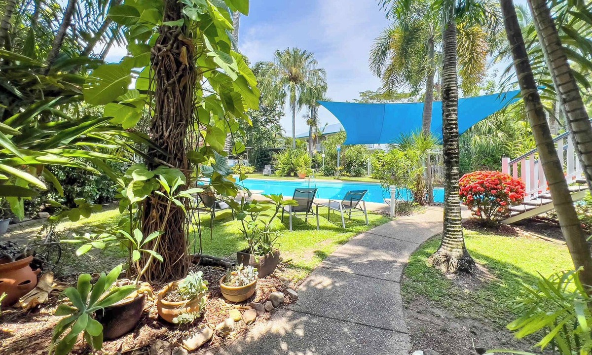 Jubilee Pocket Apartment | Whitsundays Mango House Poolside Retreat