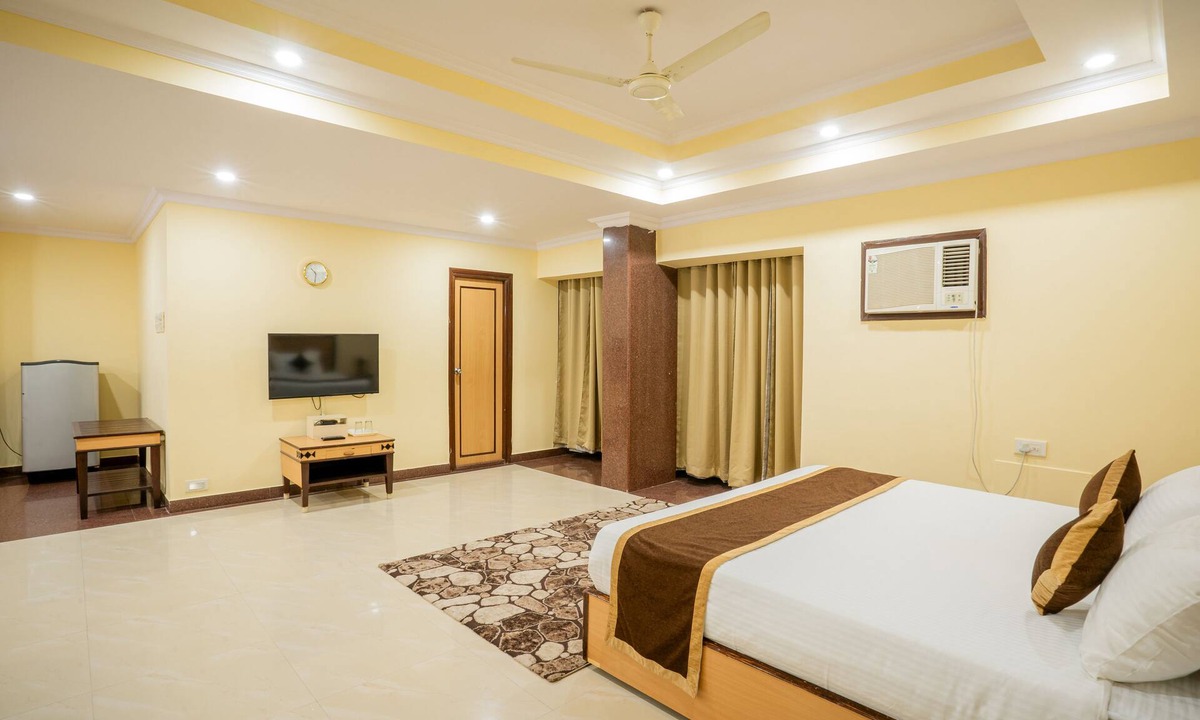 Sahibganj Hotel | WORMWOOD SYNERGY SRIYASH REGENCY