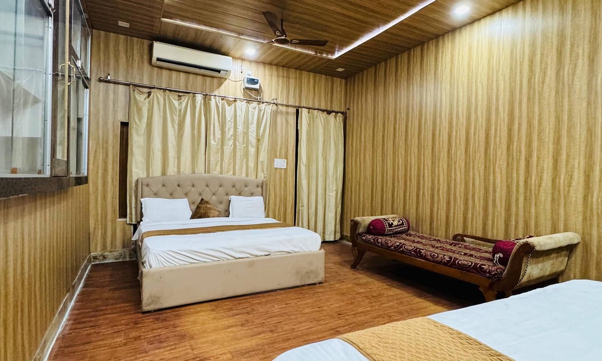 Civil Lines Hotel | Yugantar Stay House