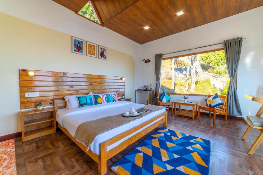 Nainital Hostel | Zostel Plus Nainital, 1 km Jungle Hike