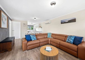 Beachside Torquay Unit: Walk to Surf, Food and Fun in Torquay