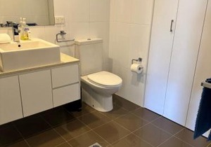 Braddon 1BD - Walk to Tram - Gym - Free Parking in Canberra