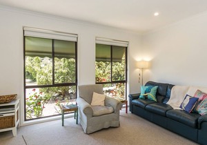 Located right in the best area of Central Torquay in TORQUAY