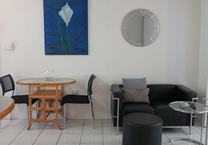 "LOYANG APARTMENT 2" in Arcadia in Arcadia