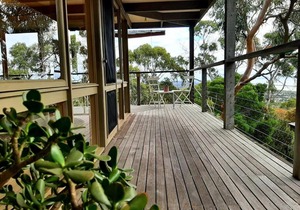 McCrae Hilltop Retreat, Views of Bay & Lighthouse in McCrae