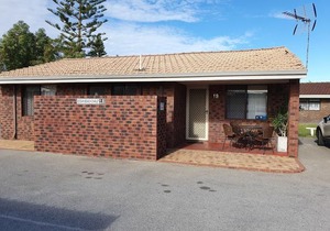 Ocean Beach Chalet 18 in Jurien Bay