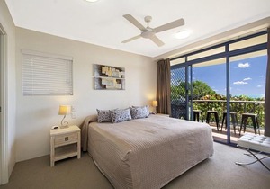 Stunning views great location Sunshine Beach - Unit 1 Vista Pacific 12 Bryan Street in Sunshine Beach