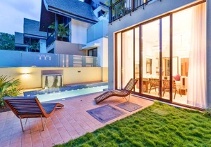 Villa with a private pool in Nerul, by GuestHouser 66085 in Nerul