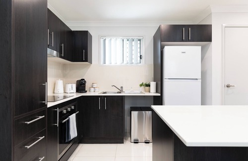Rocklea Apartment | 1 Bdr Apt w/AC | Covered Parking | 531F1