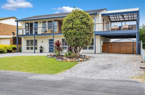 Middleton House | 108 Morrison – Luxury Beach House with Sea Views | Middleton Beach Holiday Rental