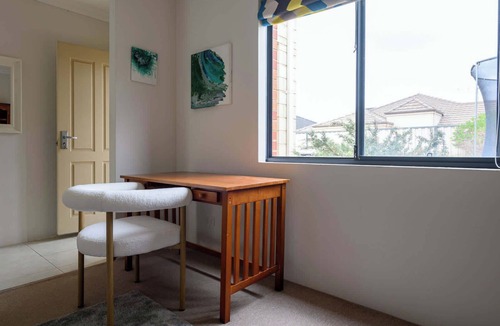 Bayswater House | 18 Home Base for Happy Days Family Stay 3BR Prkg