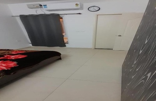 Kelambakkam Apartment | 1BHK Service Apartment for Daily Rent - Padur, OMR