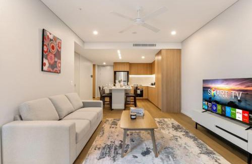 West End Apartment | 1BR Luxury apt at prime location w carpark