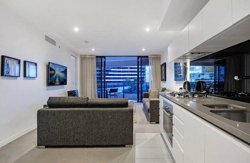 Broadbeach Apartment | 20505 Oracle in Broadbeach