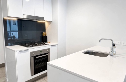 Newstead Apartment | 2BR 2BA-Heart of Fortitude Valley: Pool, Gym, BBQ
