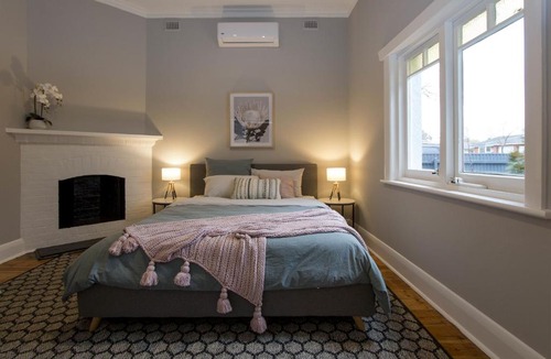 Cumberland Park House | 2BR Cottage With Parking Close To Adelaide CBD