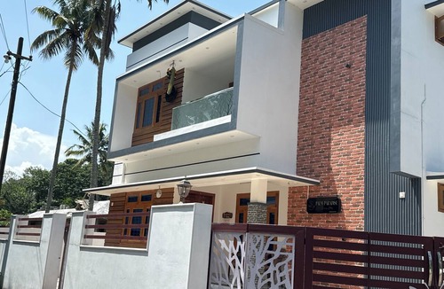 Varkala House | 3-bedroom house in gorgeous Varkala with cool AC