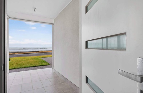 Encounter Bay House | 35A Franklin Pde Encounter Bay