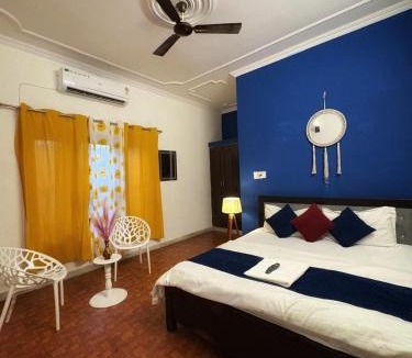 Sindhi Camp Apartment | 3BHK cozy corner jaipur stay