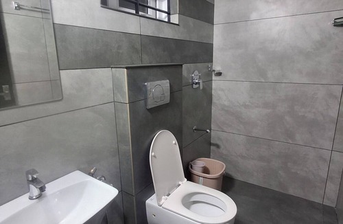 Aluva House | 5 Mins to Metro | 15 Mins to Airport – Perfect Launchpad for Explorers!