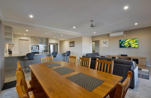 Exmouth House | 7 Kestrel Place