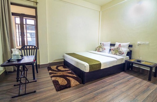 Cherrapunji Hotel | 7 Sisters Falls View Inn