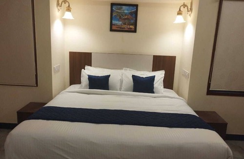 Parthasarathy Puram Hotel | A.R Residency